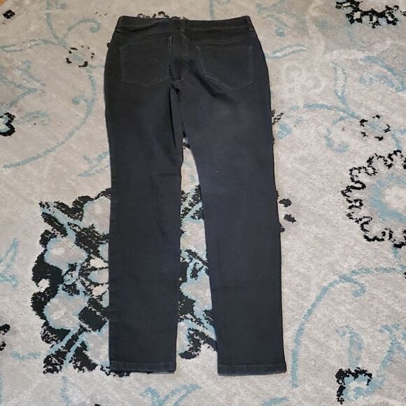 The limited 4 petite jeans Size 4 Short Jeans - Picture 3 of 9